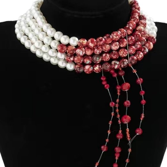 Bloody Pearl Necklace - Vampire Accessories for Party,Dripping Blood Dripping - Picture 2 of 2
